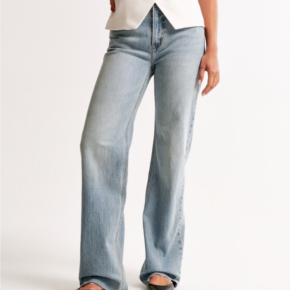 Abercrombie & Fitch high rise 90s relaxed jeans - Picture 2 of 12